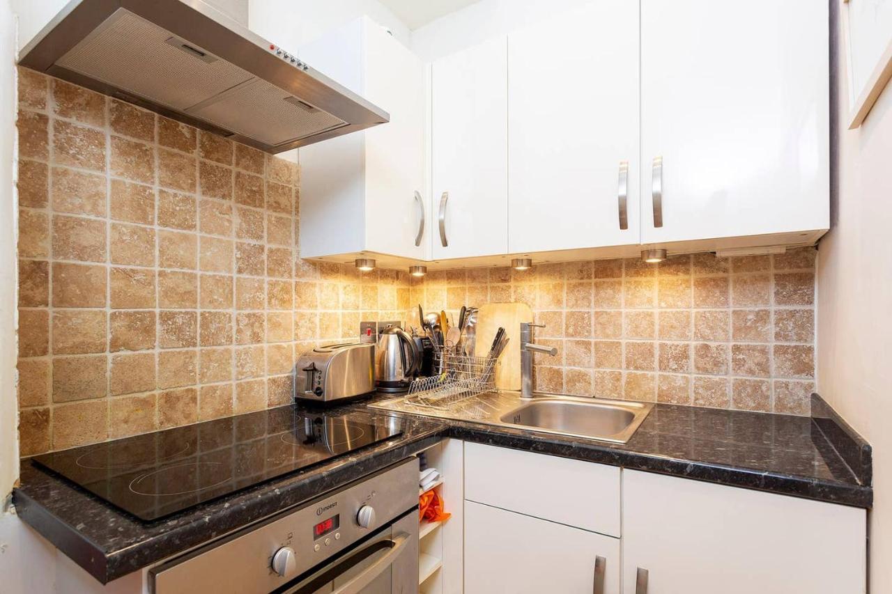 Charming Studio Near Clapham Common Leilighet London Eksteriør bilde